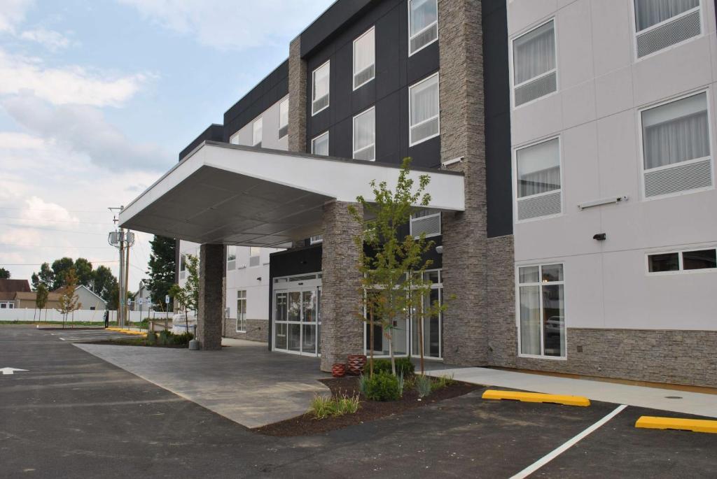 Best Western Plus Hershey Hotel Exterior photo